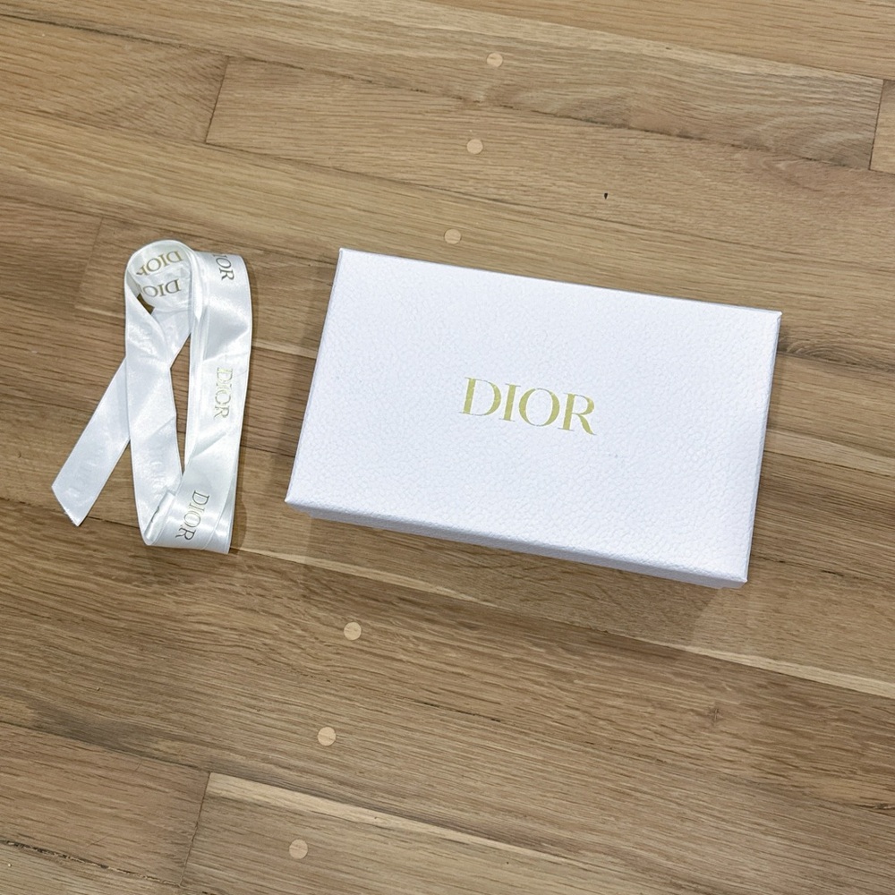 Authentic Empty Dior box with ribbon size 9*5.5*2.5